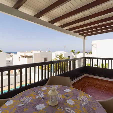 Con Piscina Privada A 500 M De La Playa Puerto del Carmen (Lanzarote)