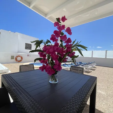 Con Piscina Privada A 500 M De La Playa * Puerto del Carmen (Lanzarote)
